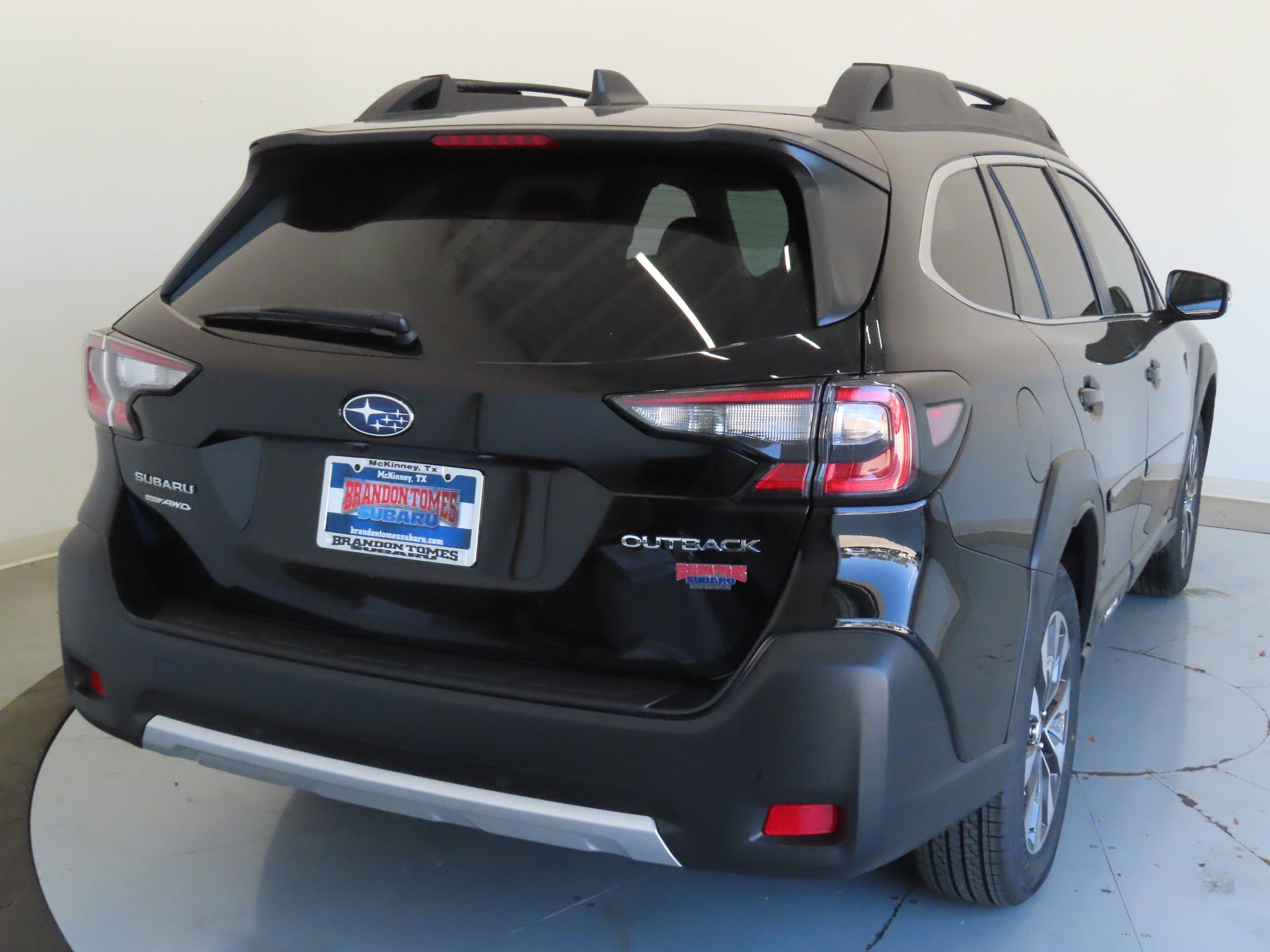 New 2025 Subaru Outback Limited image 3