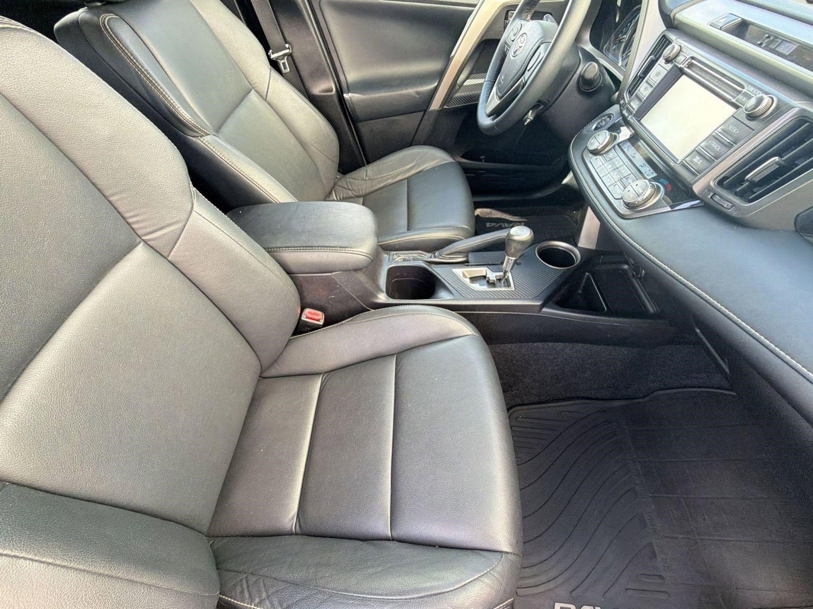 Used 2015 Toyota RAV4 Limited image 34