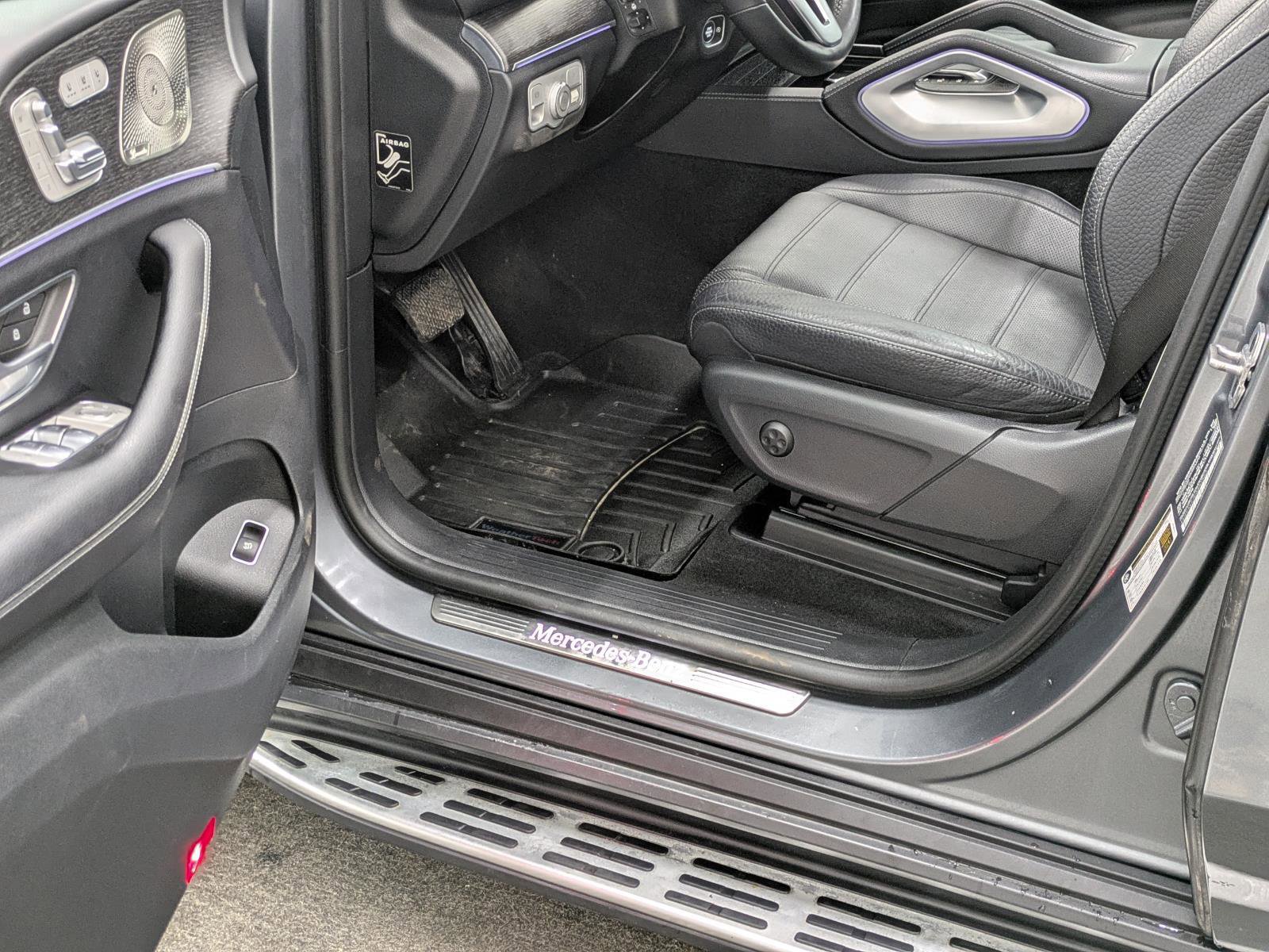 Used 2023 Mercedes-Benz GLS 450 4MATIC image 34