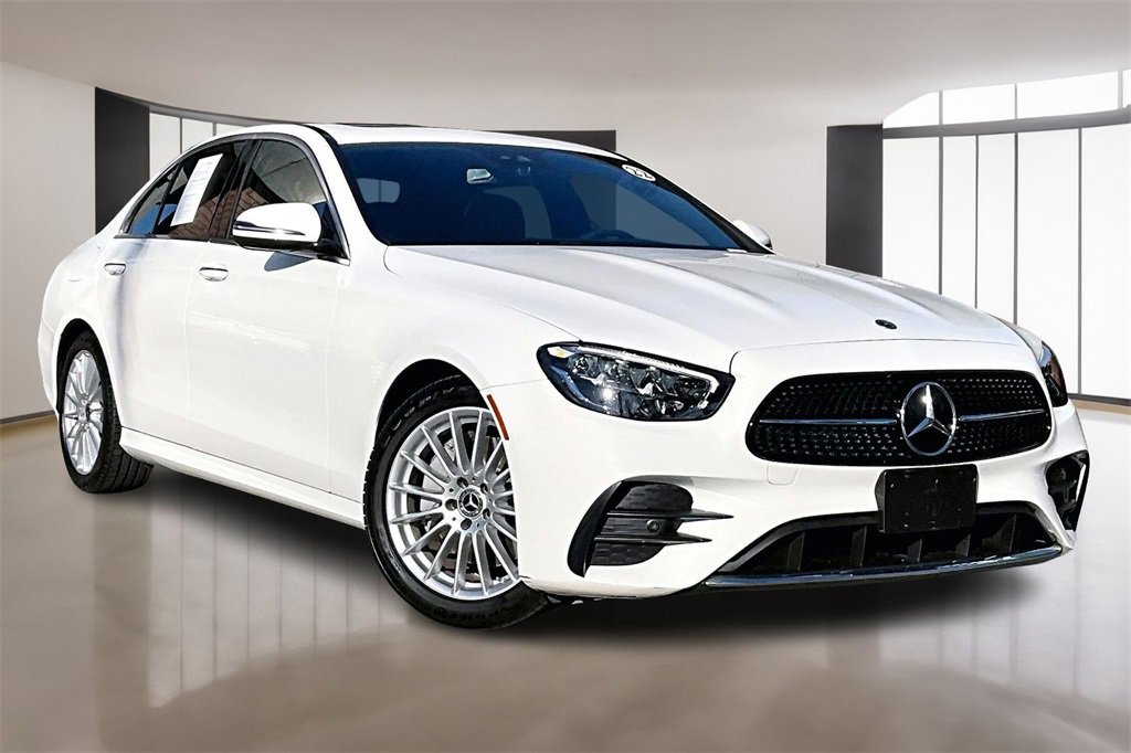 Used 2022 Mercedes-Benz E 350 Sedan image 3