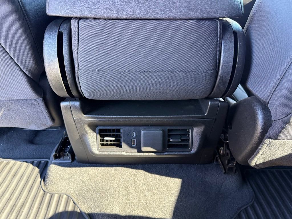 Used 2025 Chevrolet Silverado 2500 LT w/ Convenience Package AWD/4WD image 22