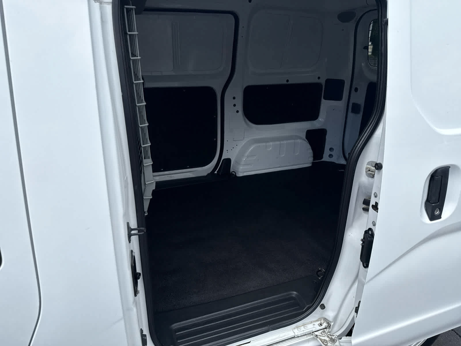Used 2018 Chevrolet City Express LS FWD image 13