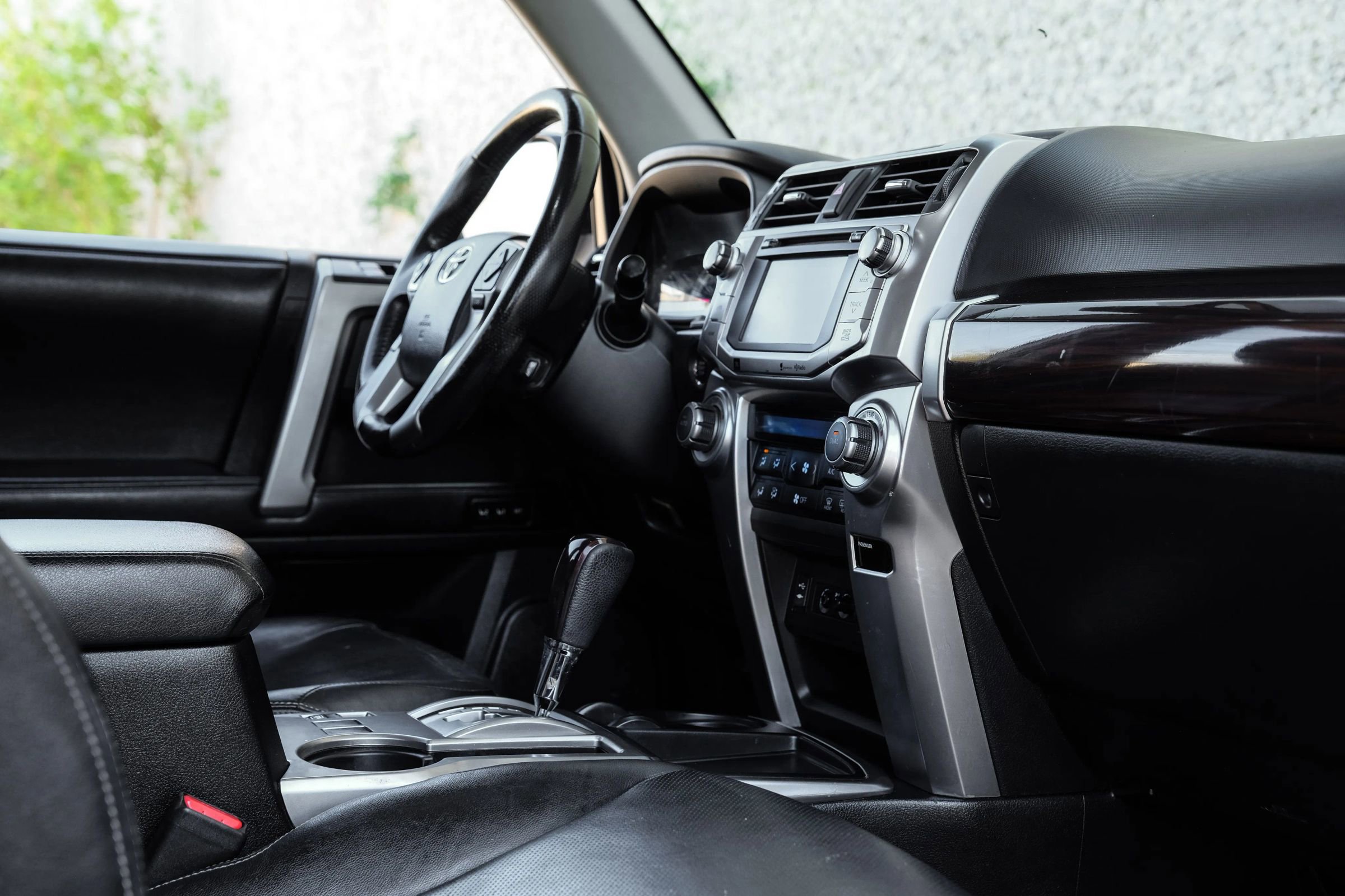 Used 2014 Toyota 4Runner Limited image 26