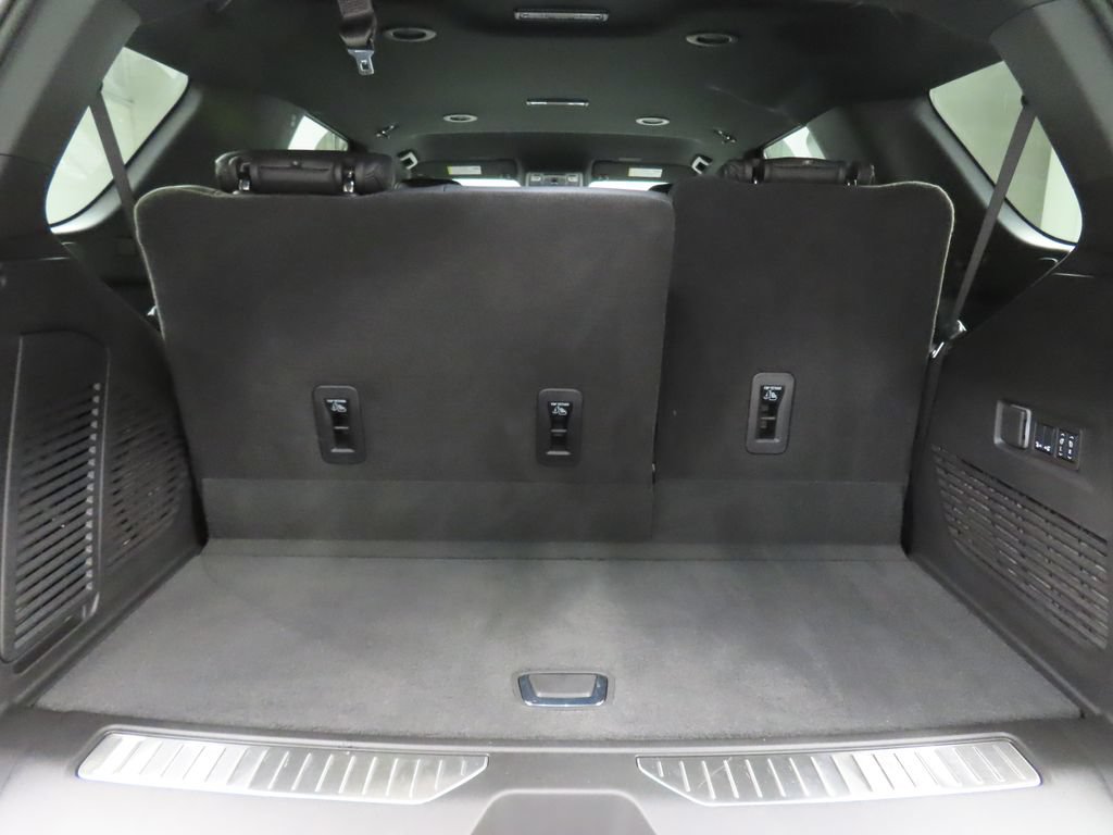 Used 2025 Chevrolet Tahoe High Country AWD/4WD image 49