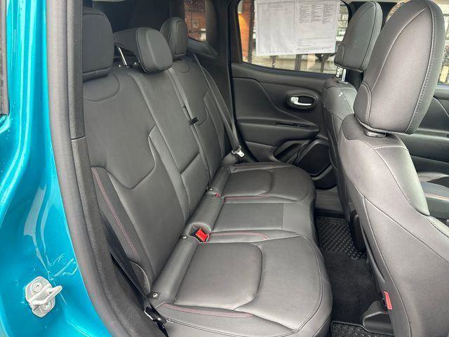 Used 2020 Jeep Renegade Trailhawk w/ Premium Leather Group image 31