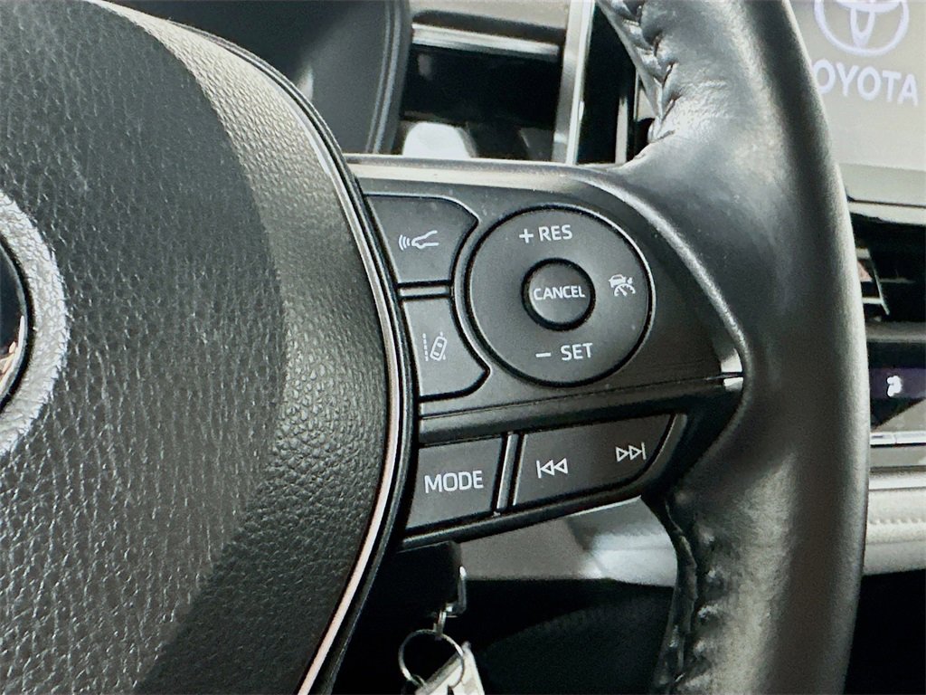 Used 2021 Toyota Corolla SE image 25