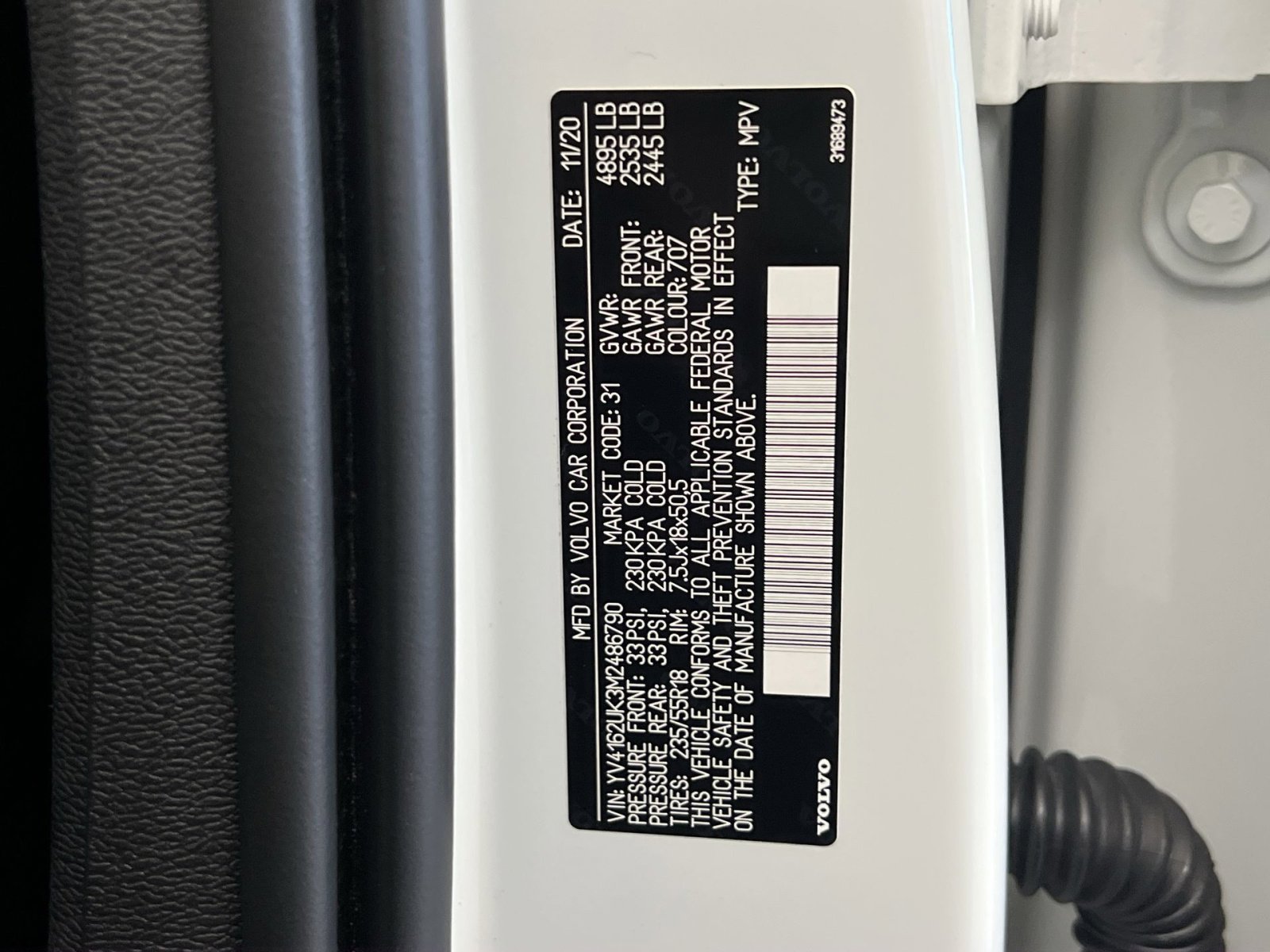 Used 2021 Volvo XC40 T5 Momentum w/ Premium Package image 34