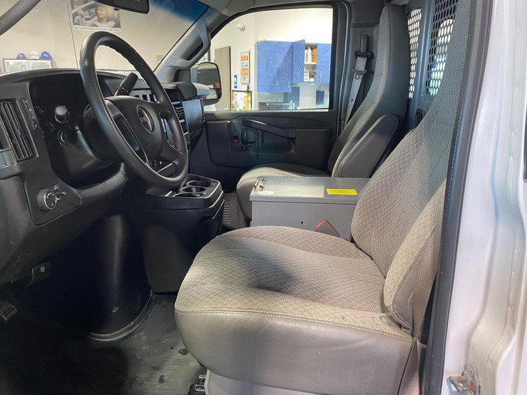 Used 2018 GMC Savana 3500 image 13
