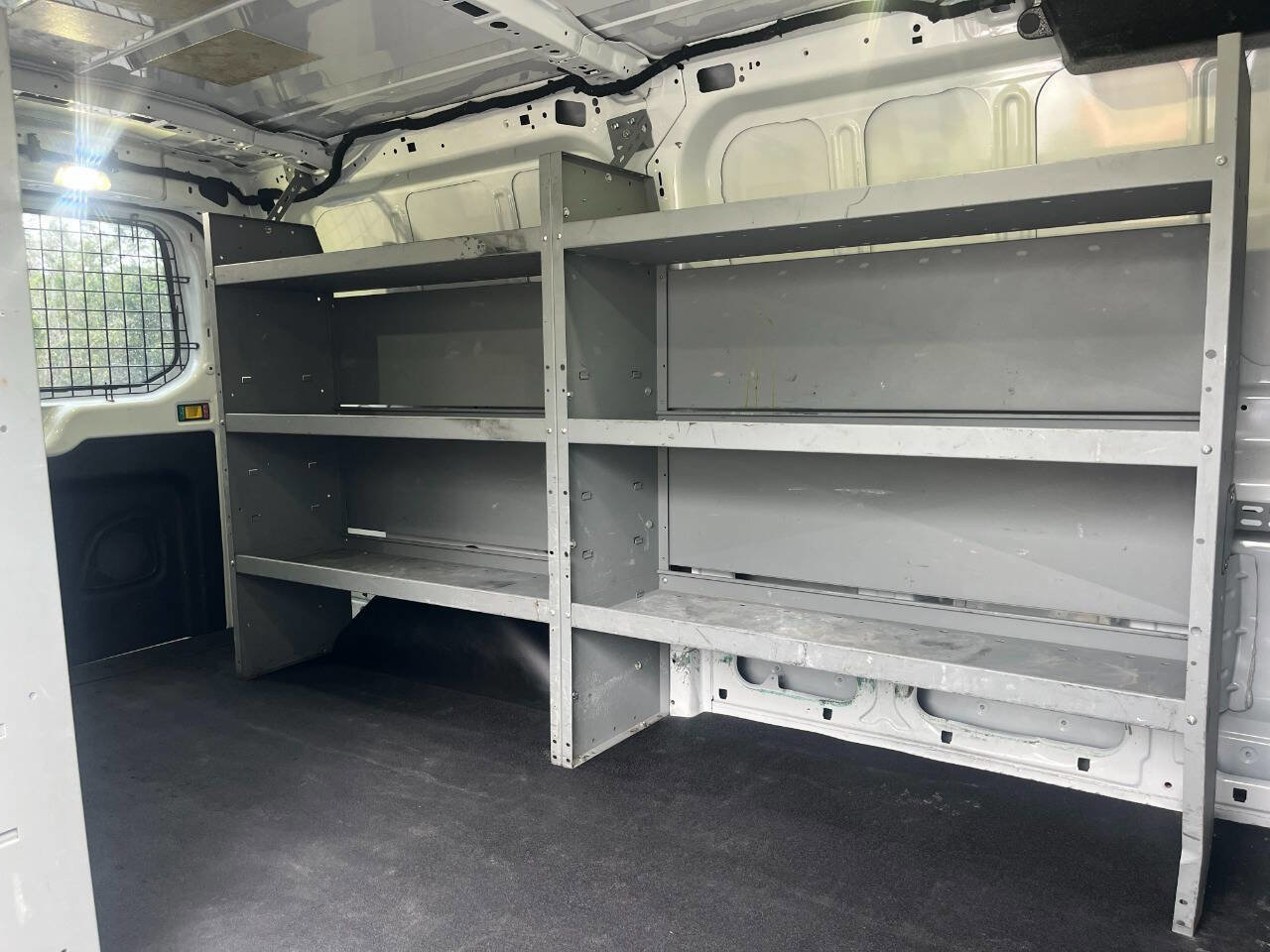 Used 2017 Ford Transit 250 250 3dr SWB Low Roof Cargo Van image 19