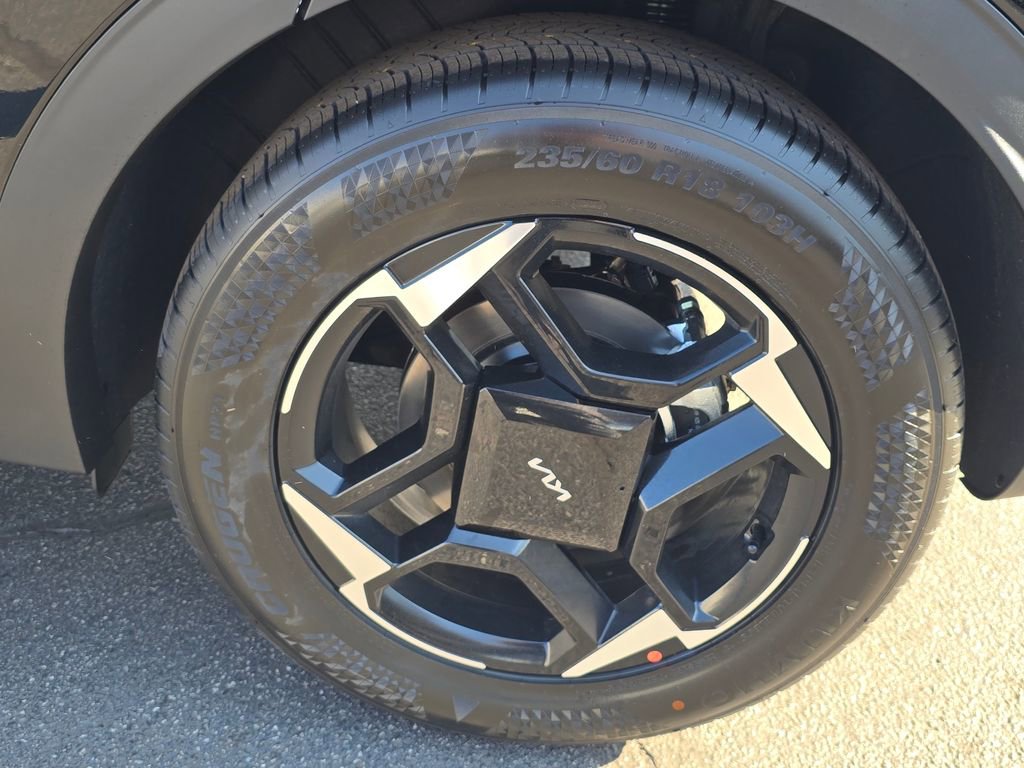 New 2026 Kia Sportage EX image 13