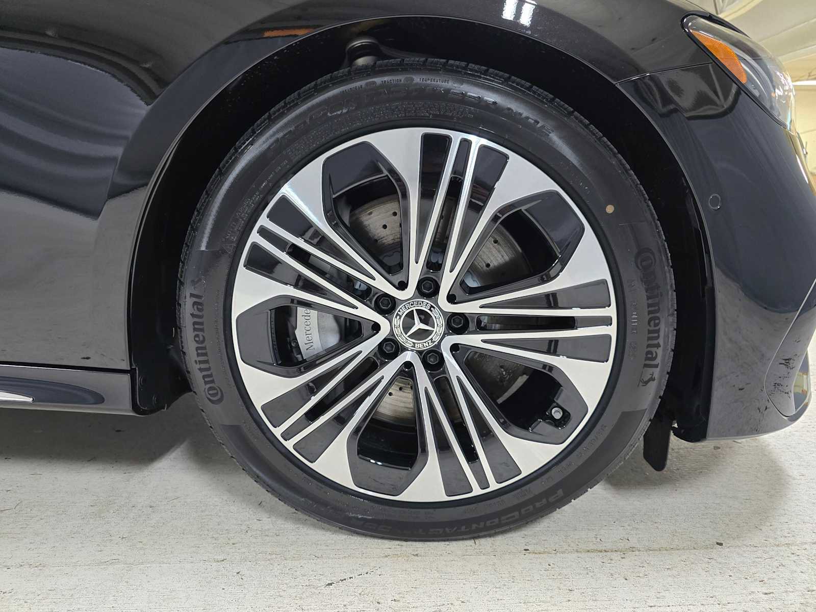 New 2026 Mercedes-Benz E 450 4MATIC Sedan image 9