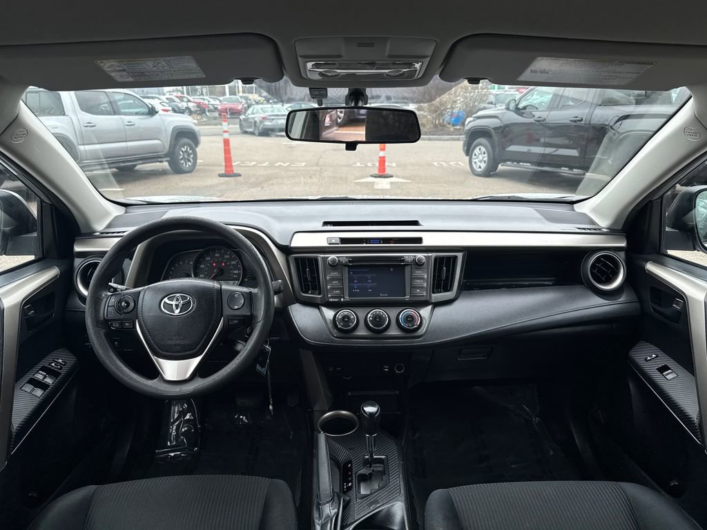 Used 2014 Toyota RAV4 LE image 11