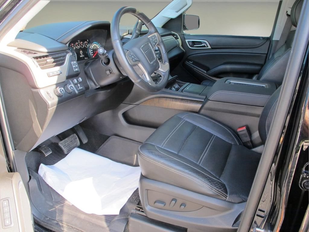 Used 2018 GMC Yukon Denali AWD/4WD image 9