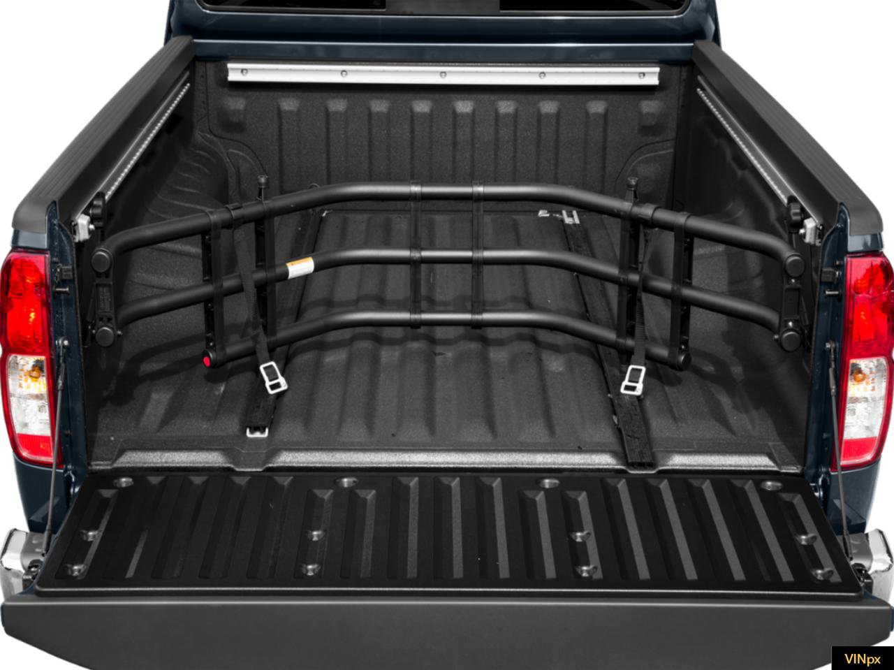 Used 2015 Nissan Frontier SV image 11