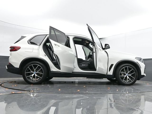 Used 2019 BMW X5 xDrive40i w/ Convenience Package image 74