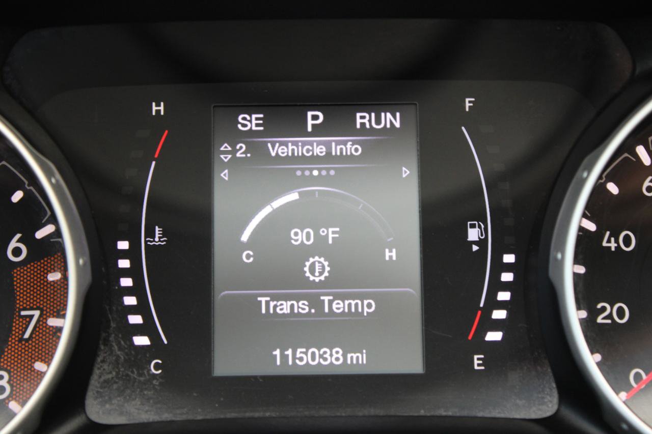 Used 2017 Jeep Compass Latitude w/ Cold Weather Group AWD/4WD image 24