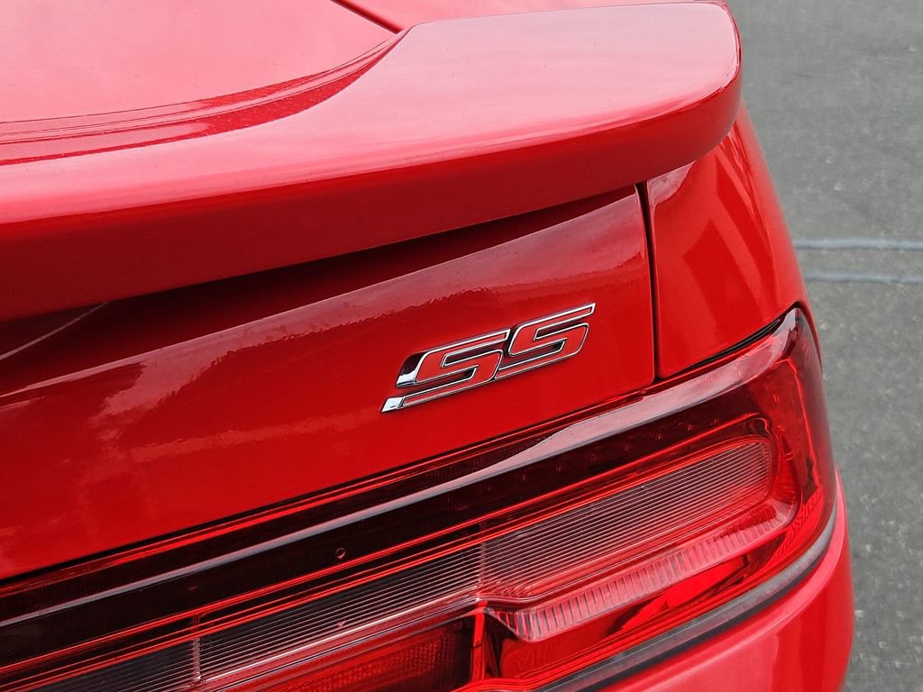 Used 2014 Chevrolet Camaro SS w/ RS Package image 28