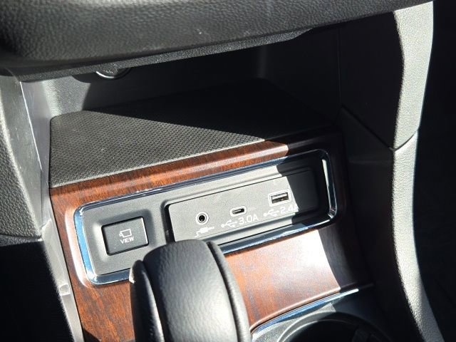 Certified 2023 Subaru Ascent Touring image 18