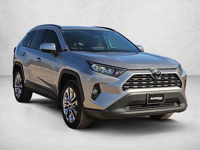Used 2021 Toyota RAV4 XLE Premium FWD image 3