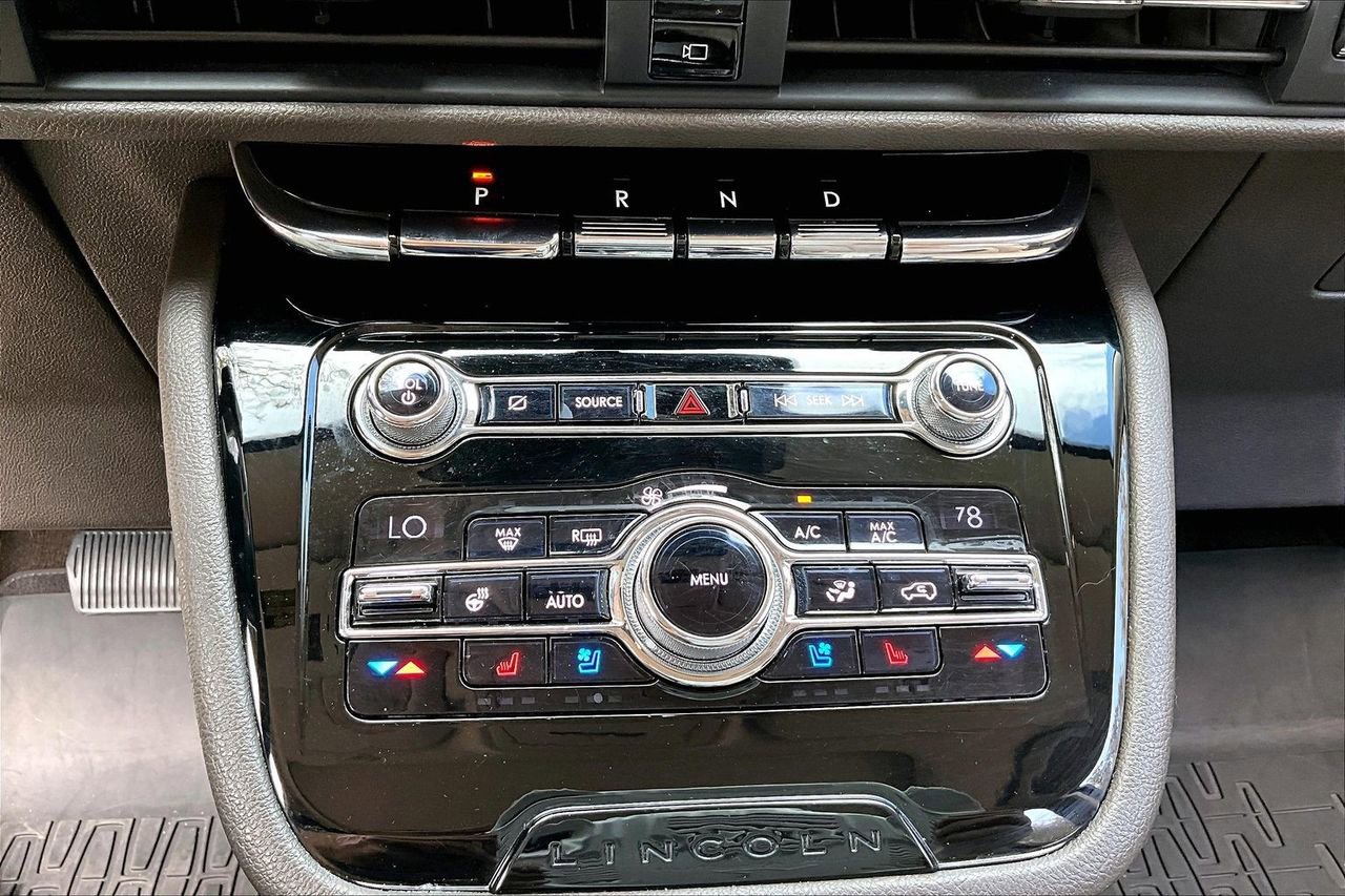 Used 2020 Lincoln Corsair Reserve image 23