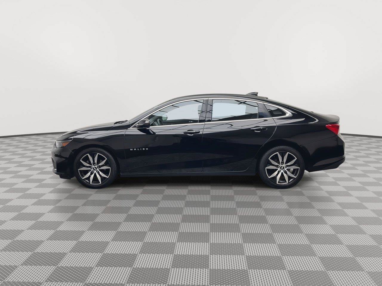Used 2016 Chevrolet Malibu LT FWD image 32