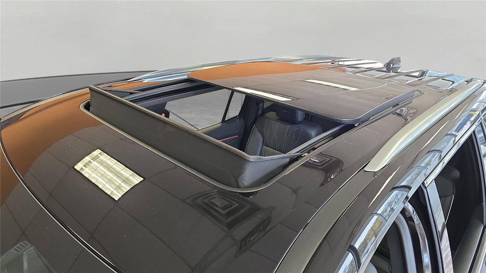 New 2026 Buick Enclave Avenir w/ Super Cruise Package image 29