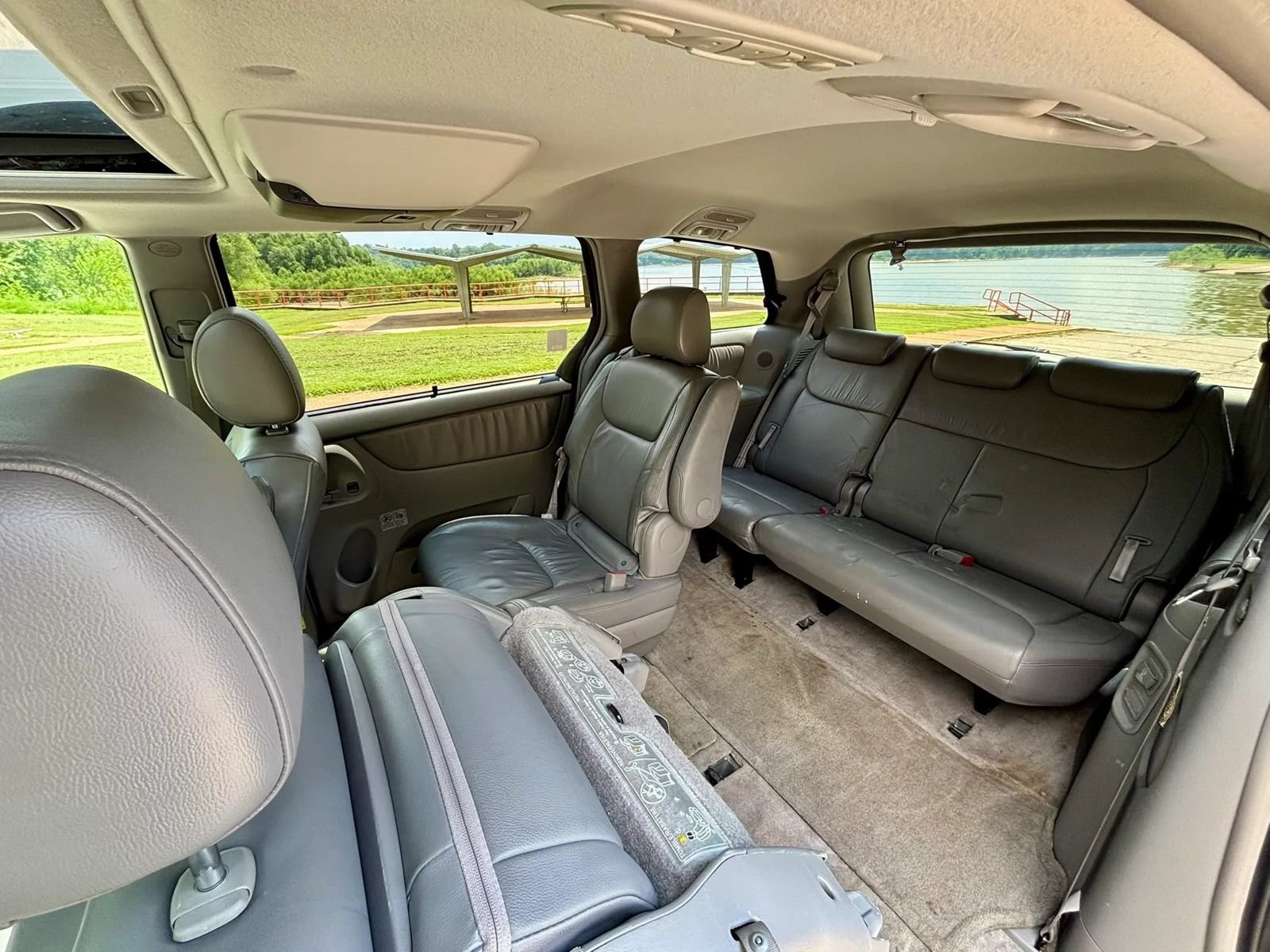 Used 2005 Toyota Sienna XLE Limited AWD/4WD image 14