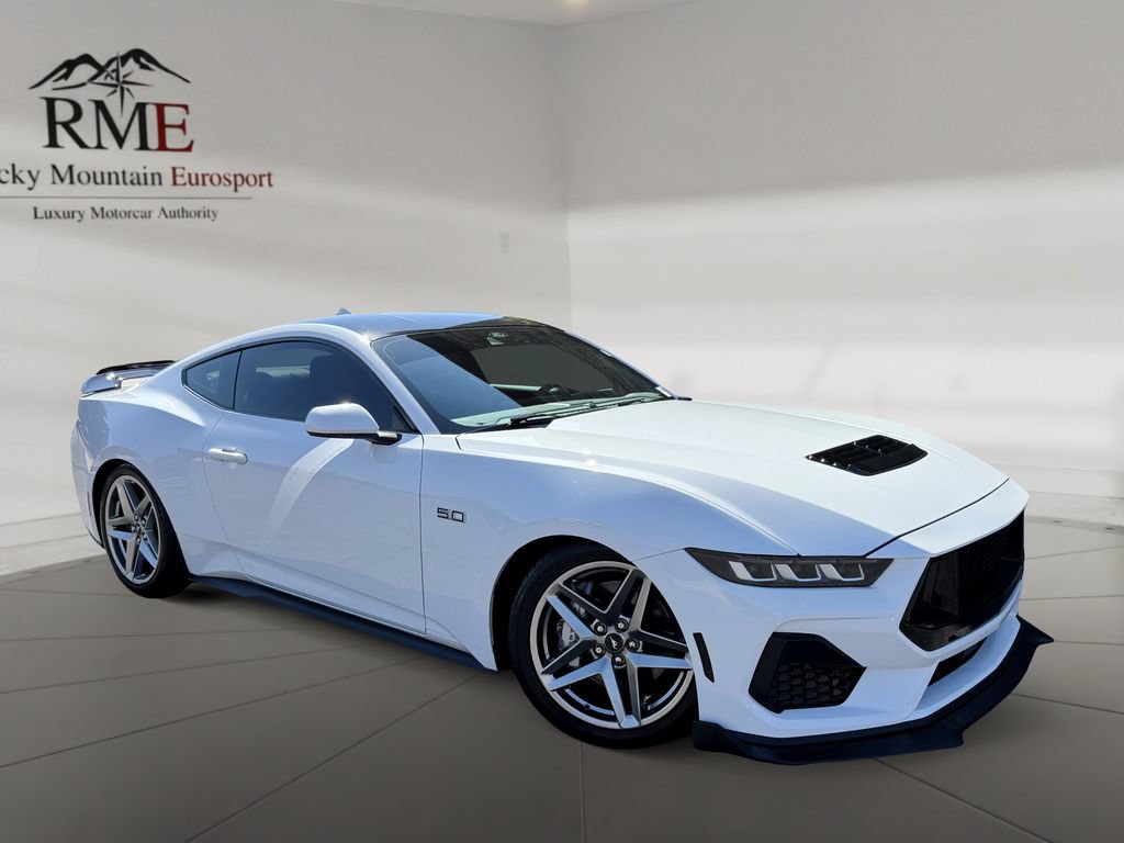 Used 2024 Ford Mustang GT RWD image 1