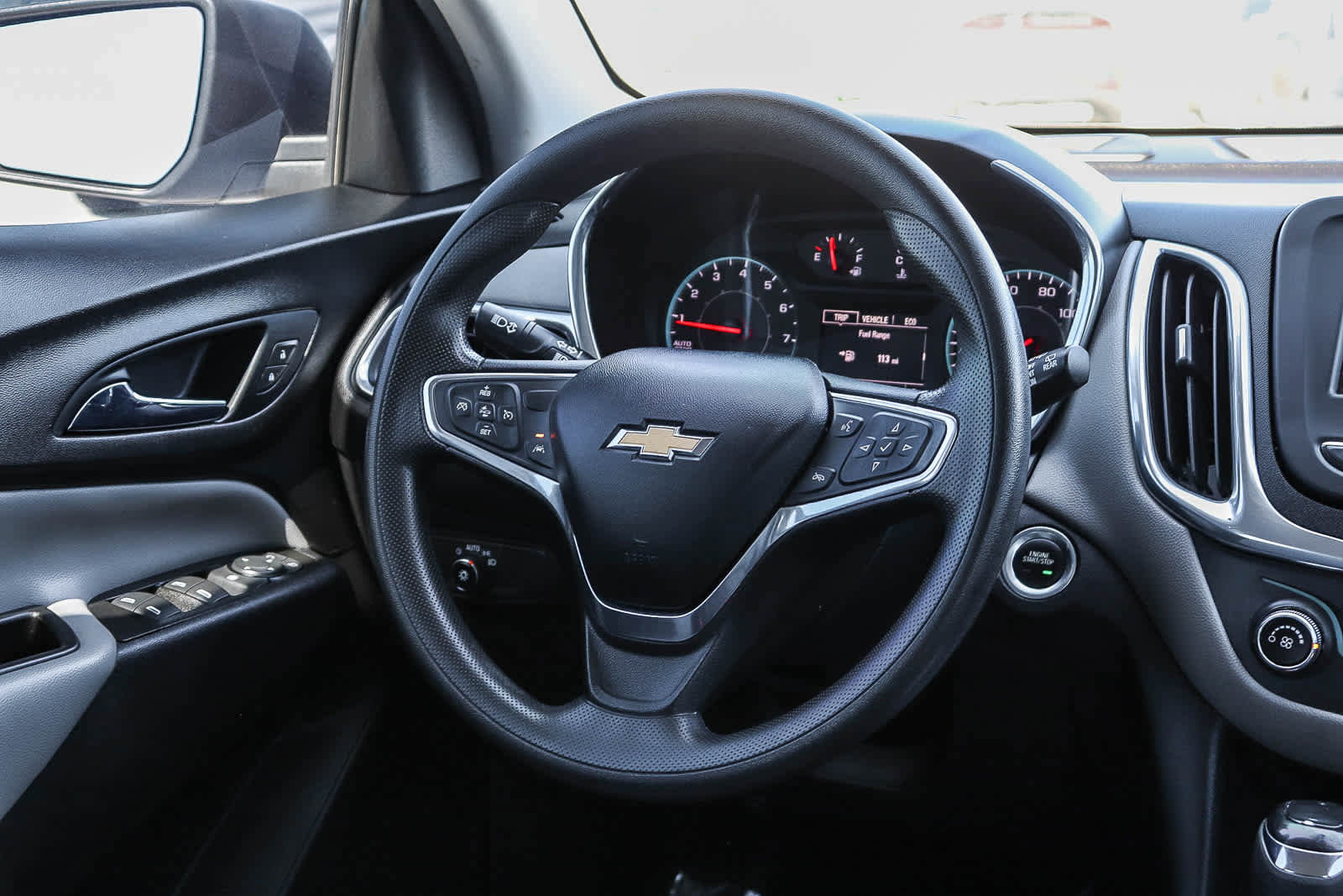 Used 2020 Chevrolet Equinox LS w/ LPO, Blackout Package image 14