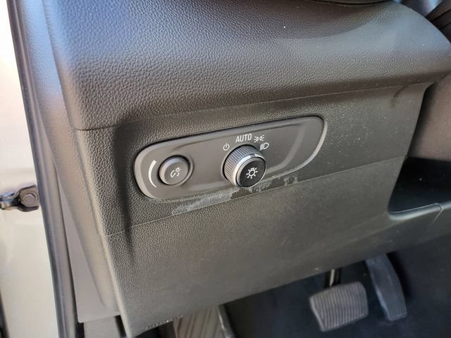 Certified 2023 Buick Envision Essence AWD/4WD image 26