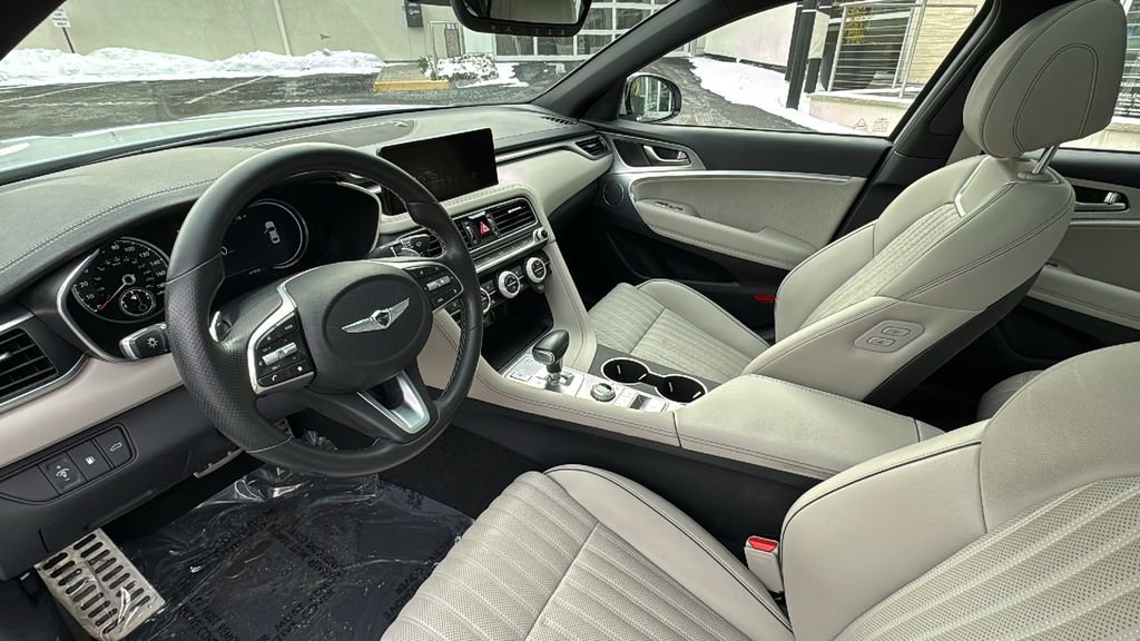 Used 2022 Genesis G70 3.3T w/ Sport Advanced Package image 17