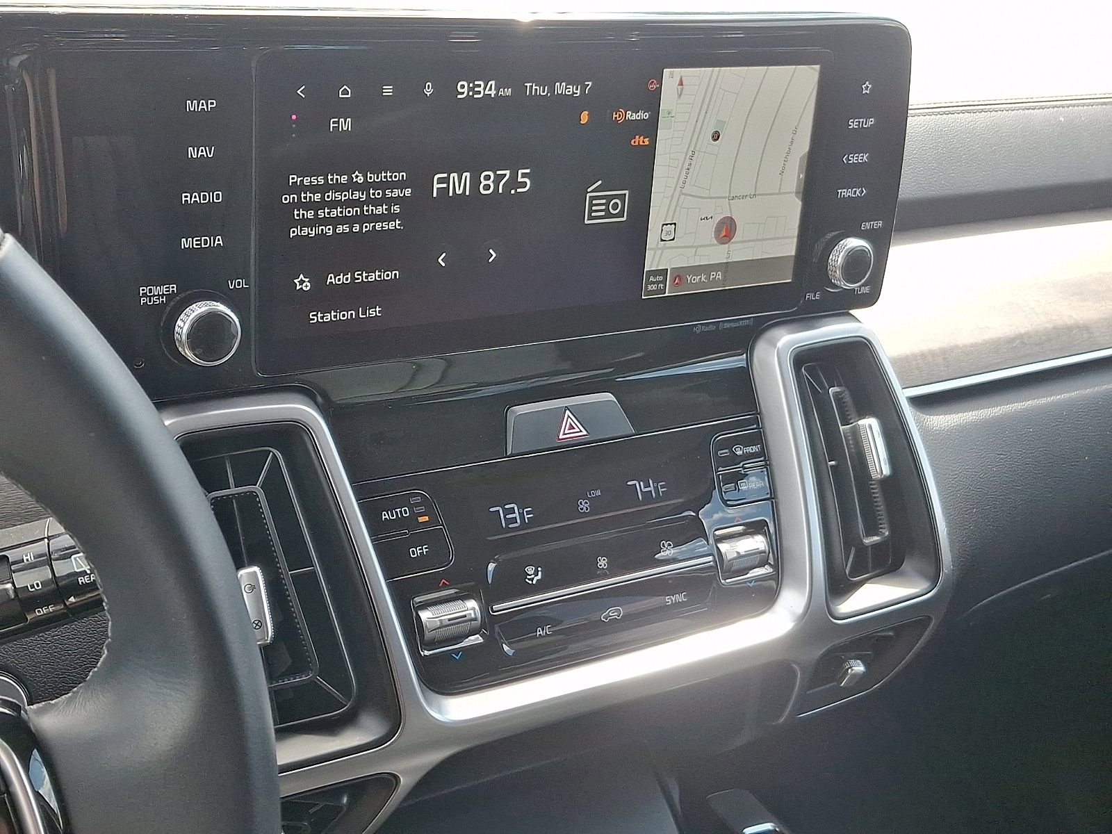 Used 2023 Kia Sorento S AWD/4WD image 16