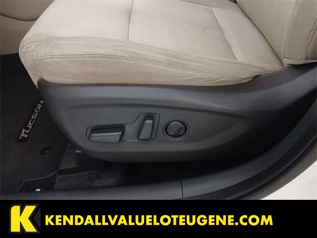 Used 2016 Hyundai Tucson Sport image 17