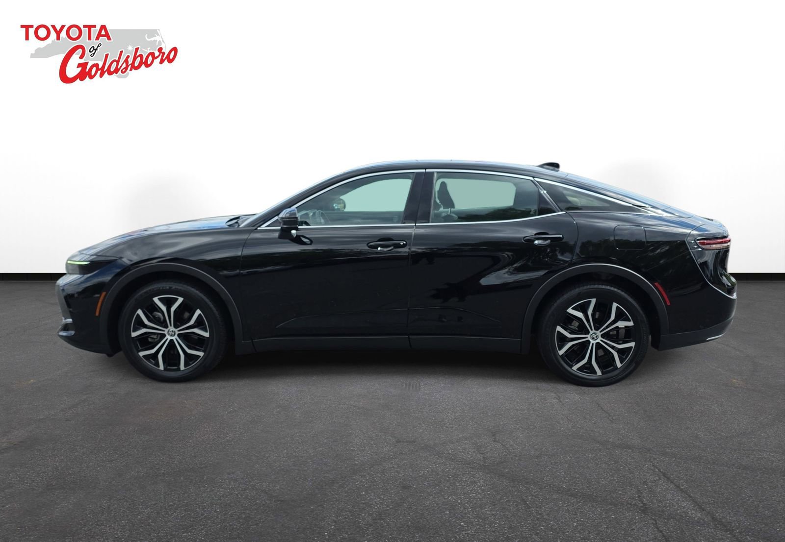 Used 2026 Toyota Crown AWD/4WD image 8