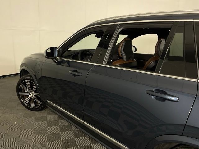 Certified 2024 Volvo XC90 T8 Ultimate AWD/4WD image 38