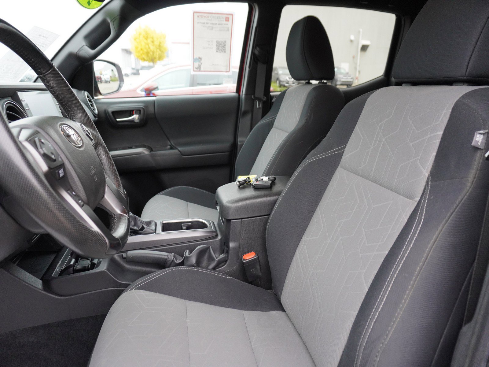 Used 2022 Toyota Tacoma TRD Sport image 23