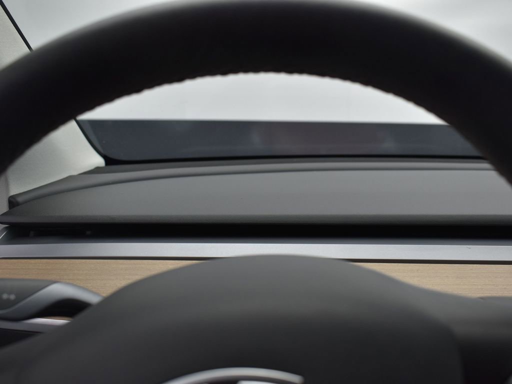 Used 2021 Tesla Model Y Long Range image 13