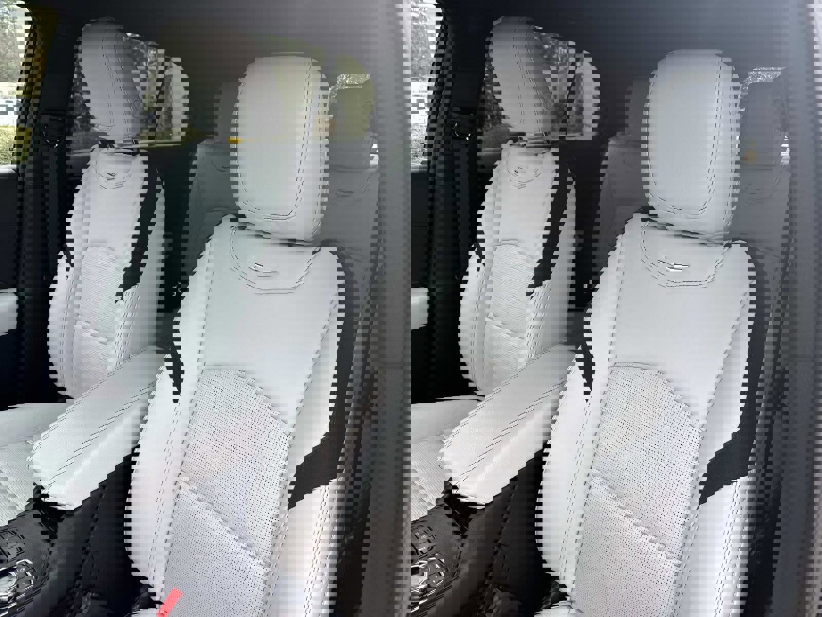 Certified 2024 Cadillac XT4 Sport image 21