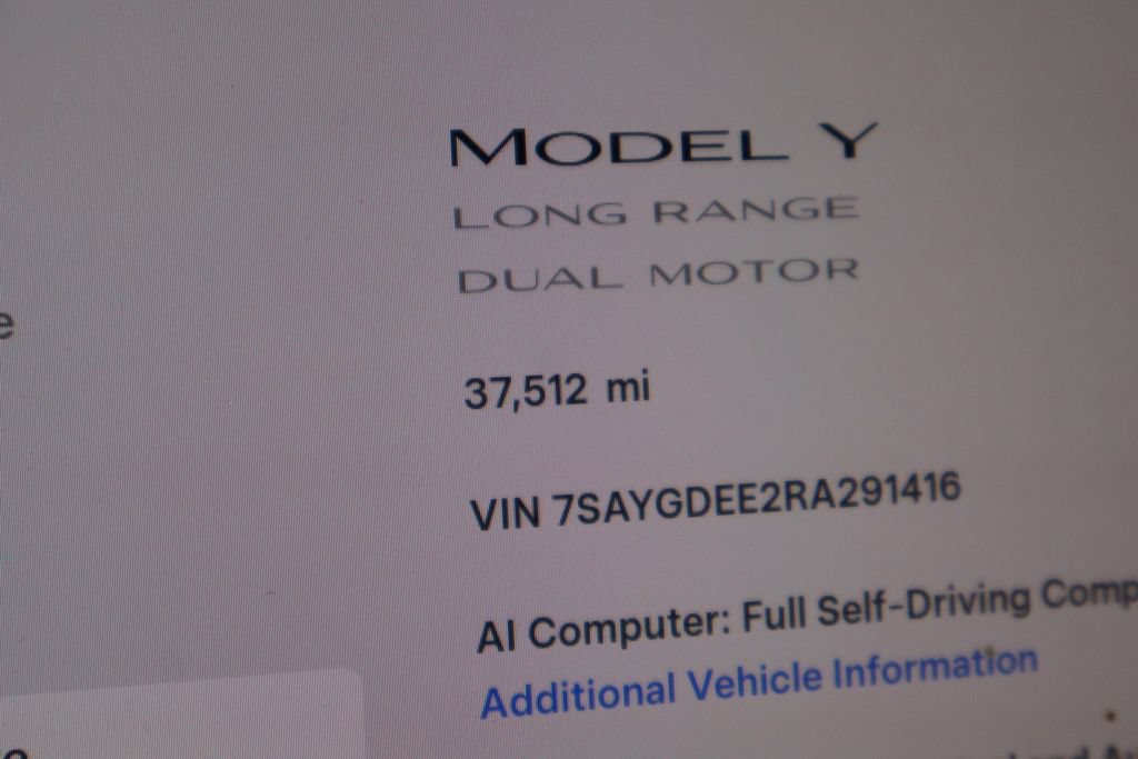 Used 2024 Tesla Model Y Long Range AWD/4WD image 44