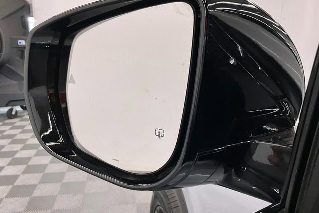 Used 2024 Jeep Grand Cherokee Limited w/ Black Appearance Package image 40