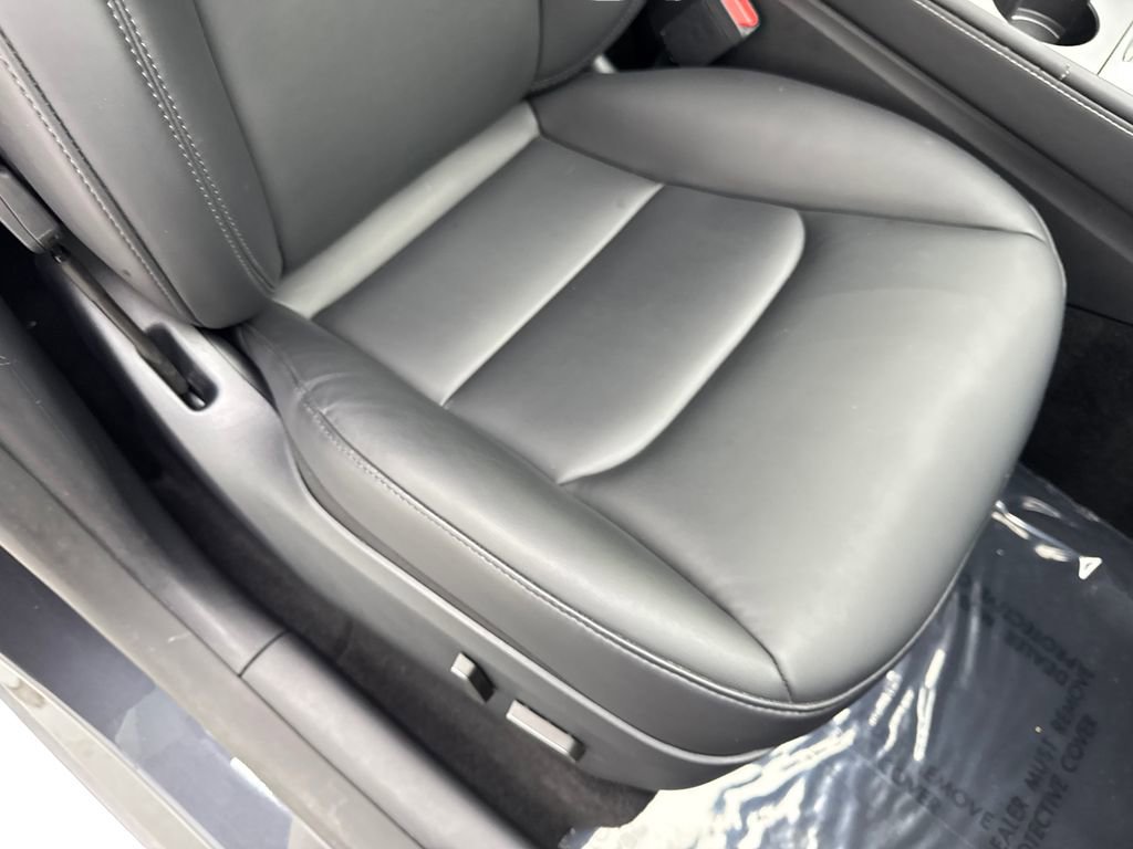 Used 2024 Tesla Model Y Long Range image 46
