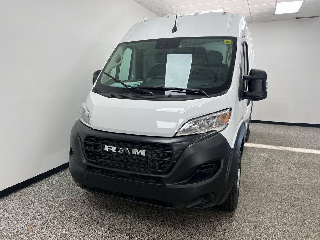New 2026 RAM ProMaster 2500 w/ Storage Group FWD image 3