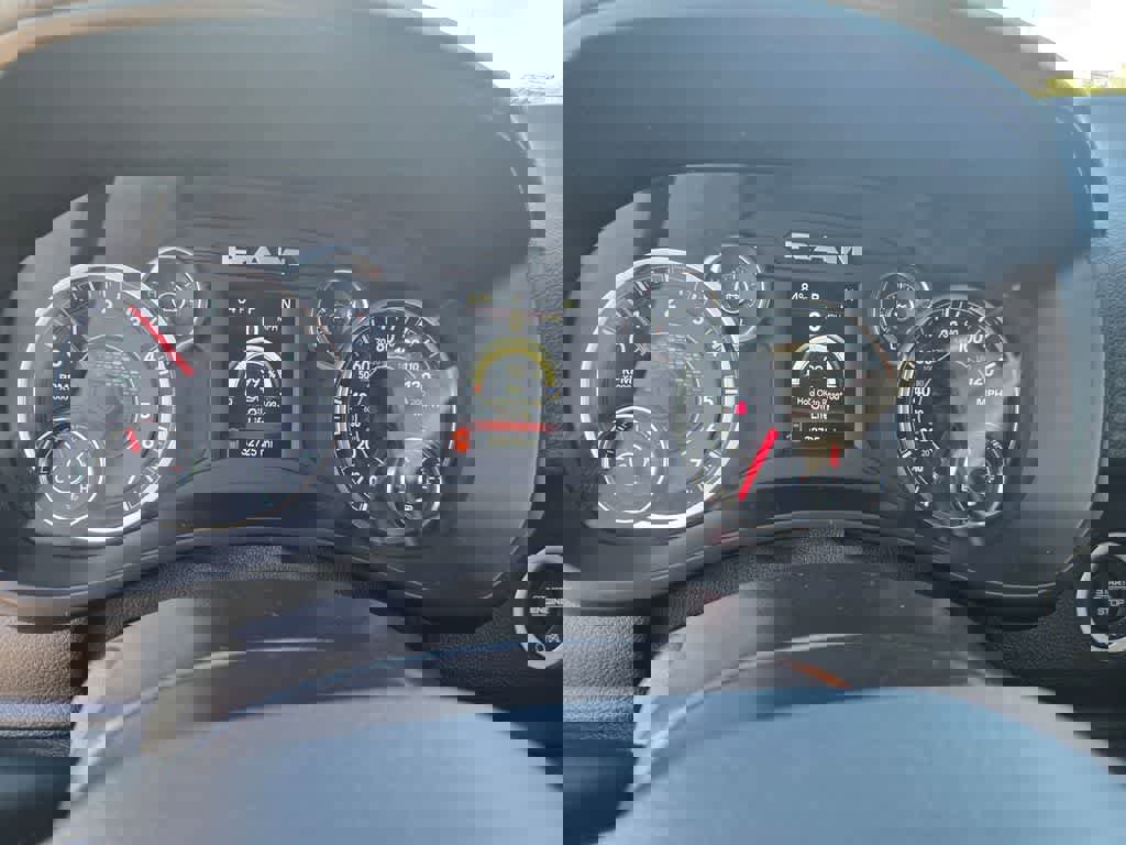 Used 2024 RAM 2500 Big Horn image 19