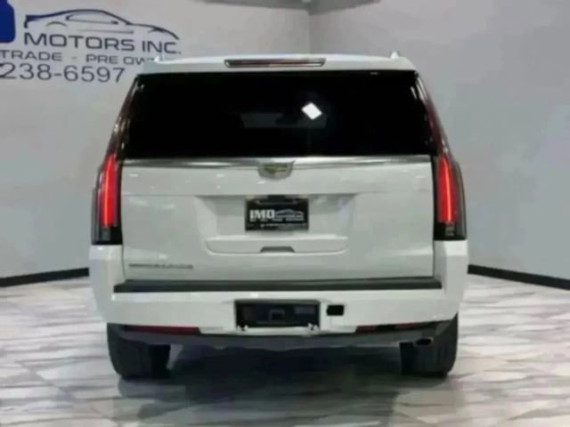 Used 2017 Cadillac Escalade Platinum image 40