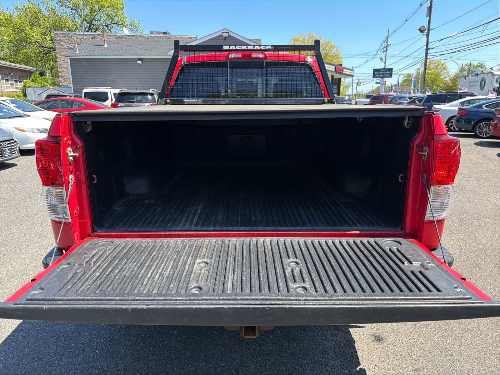 Used 2011 Toyota Tundra 4x4 Double Cab w/ TRD Off-Road Pkg image 11