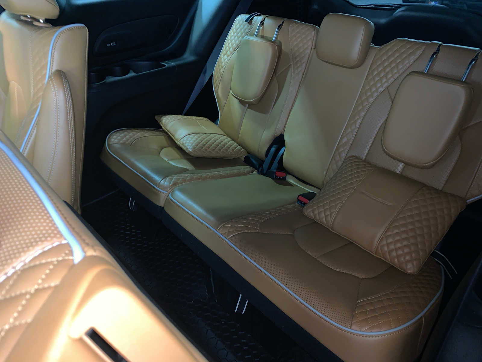 Used 2023 Chrysler Pacifica Pinnacle image 6