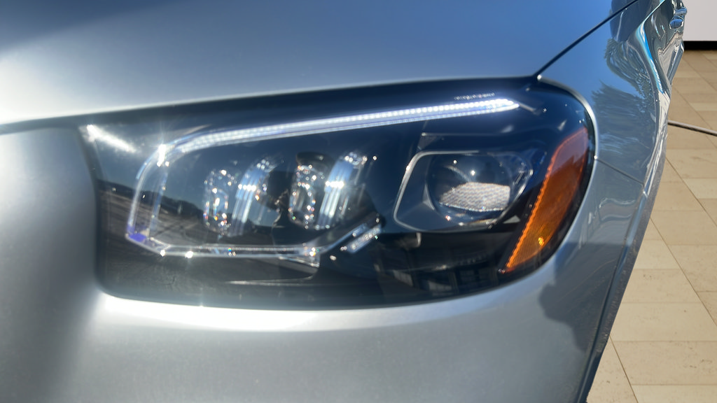 Used 2025 Mercedes-Benz GLS 450 4MATIC image 11
