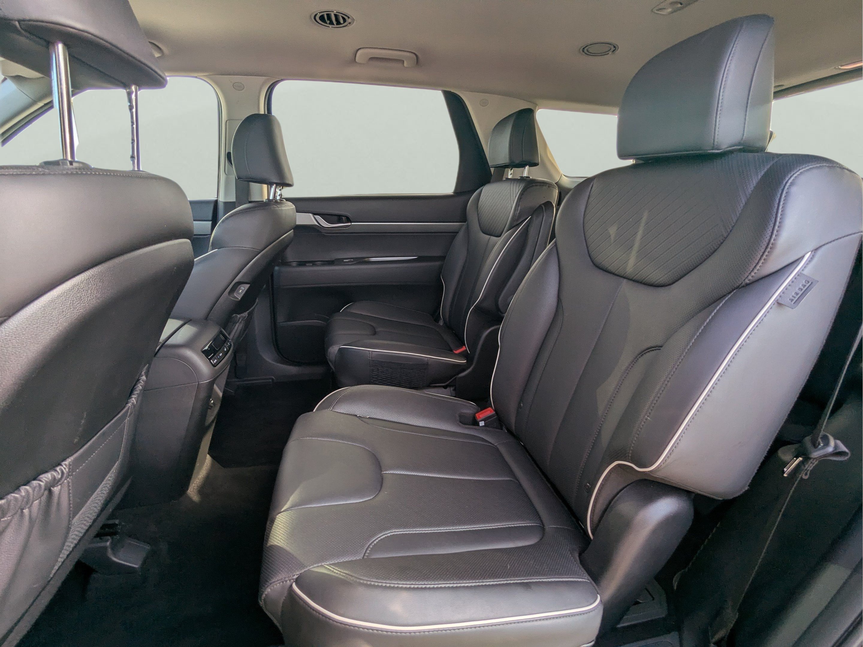 Used 2024 Hyundai Palisade SEL FWD image 13