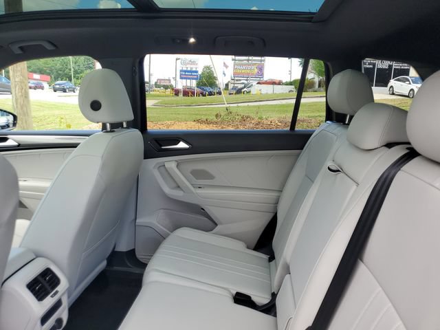 Certified 2024 Volkswagen Tiguan SE R-Line FWD image 16