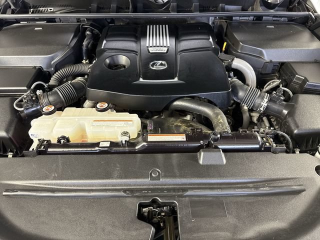 Used 2023 Lexus LX 600 4WD w/ Appearance Package image 30